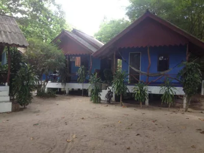 Habitación Cuádruple con vistas al jardín — Two Rocks Bungalows